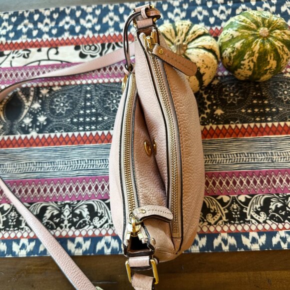 Michael Kors Pebbled Pink Leather Lea Crossbody, Asymmetrical, Criss Cross, EUC - Picture 6 of 12